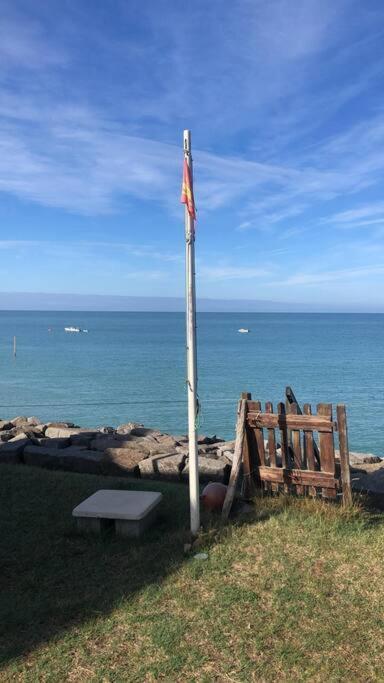 Petite Maison Avec Jardin Face Mer Agon-Coutainville Extérieur photo
